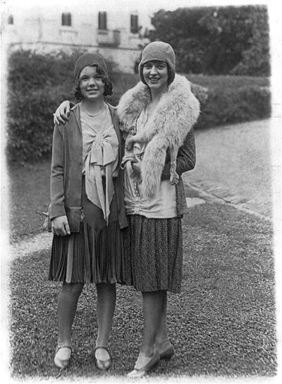 Photograph of Elizabeth Holcomb