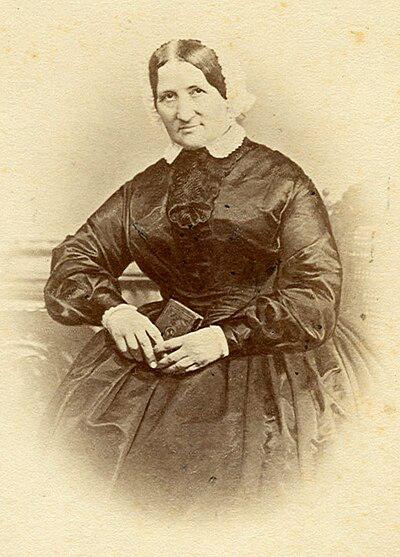 Photograph of Charlotte Reihlen