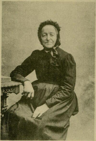 Photograph of Élise Benoît-Huguelet