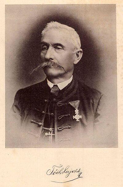 Photograph of Lajos Tóth