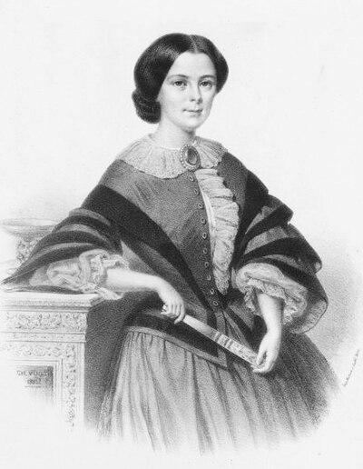 Photograph of Caroline Lefebvre