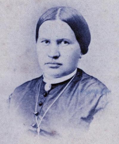 Photograph of Julie Ryff