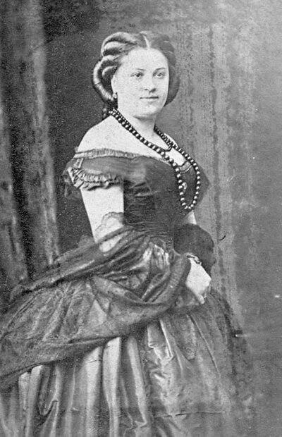 Photograph of Emília Adelaide