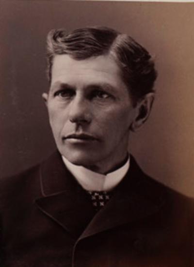 Photograph of Robert Lovett Taft