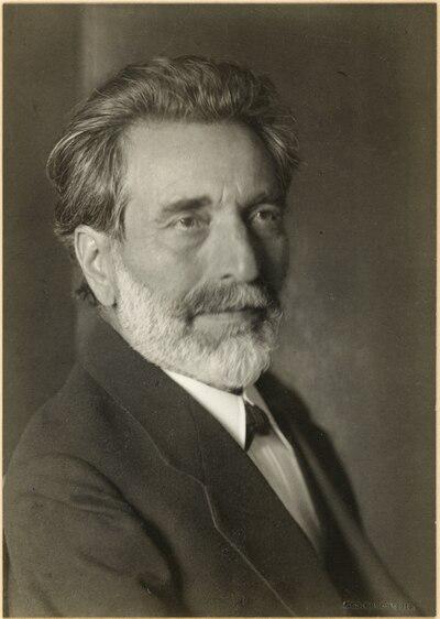 Photograph of Haruthiun Abeljanz