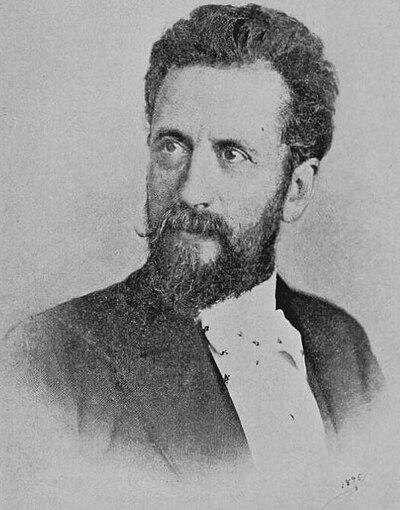 Photograph of Tomás Mur