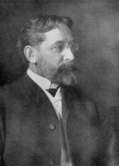 Photograph of Oliver Dennett Grover