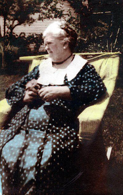 Photograph of Hannah Amundsen