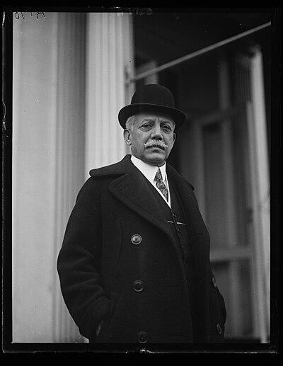 Photograph of Luis F. Corea