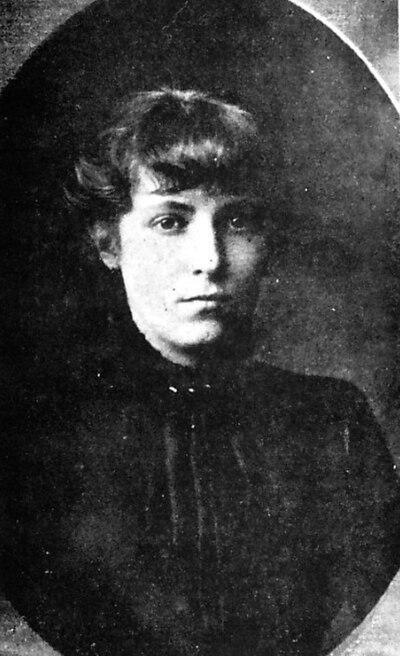 Photograph of Adriana de Verneuil