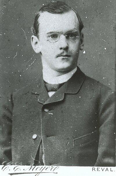 Photograph of Edgar Hoeppener
