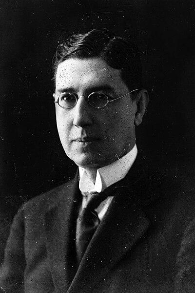 Photograph of Julio Pérez Canto