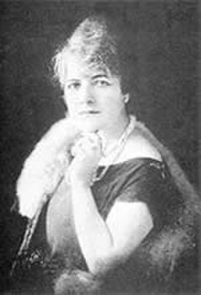 Photograph of Olívia Guedes Penteado