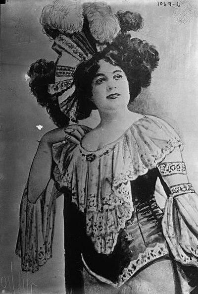 Photograph of Belle Elmore