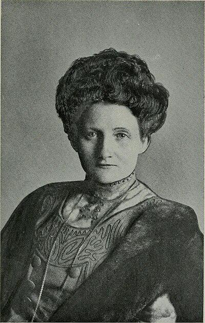 Photograph of Lulu von Strauß und Torney