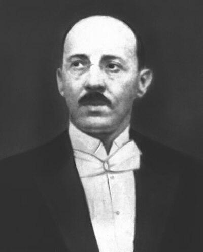 Photograph of Raul Soares