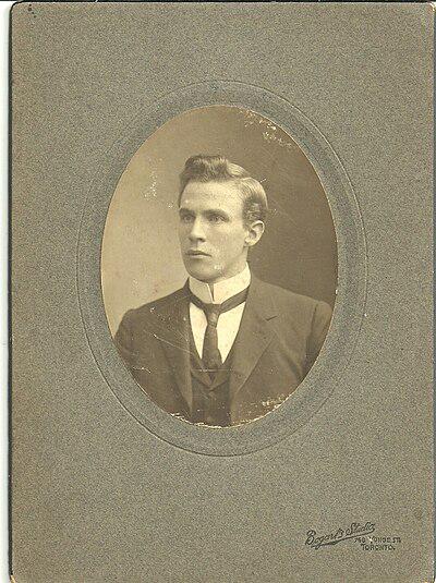 Photograph of Newton Ernest Bowles