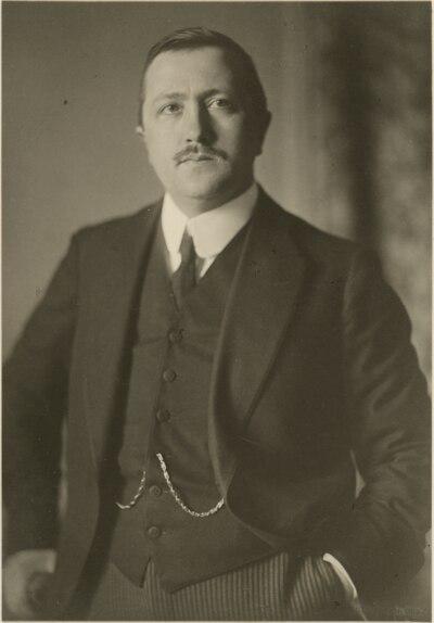 Photograph of Carl Henschen
