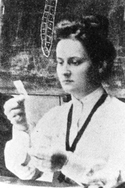 Photograph of Oktavia Aigner-Rollett