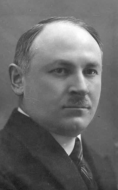 Photograph of Leon Reich