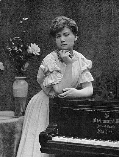Photograph of Magdeleine Boucherit Le Faure