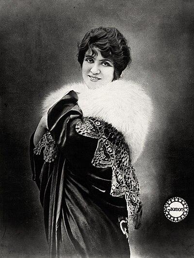 Photograph of Jane Faber