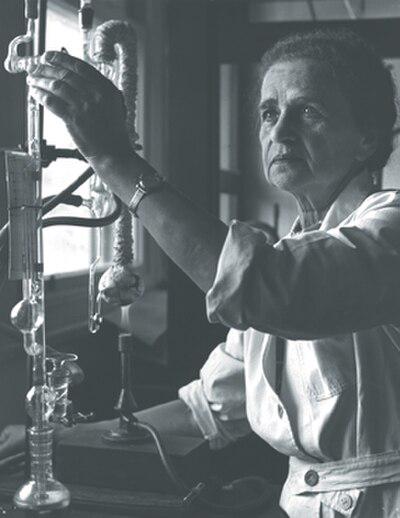 Photograph of Anna Weizmann