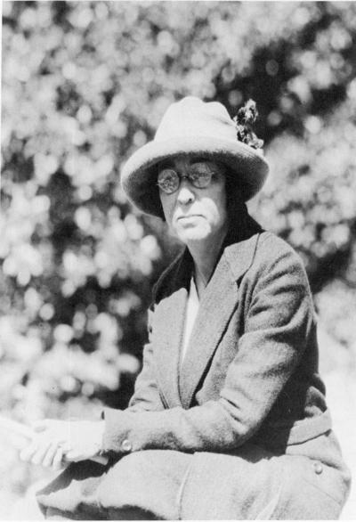 Photograph of Helen Heffron Roberts