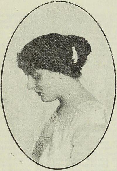 Photograph of Evelyn Chapman