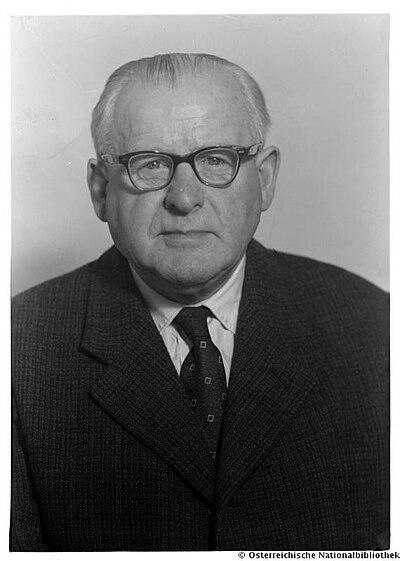 Photograph of Hans Naderer