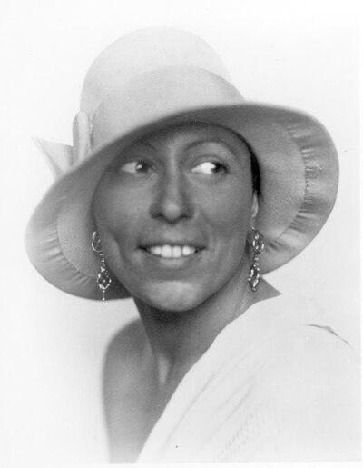 Photograph of Marta Feuchtwanger