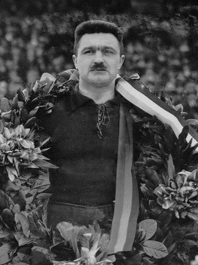 Photograph of Armand Swartenbroeks