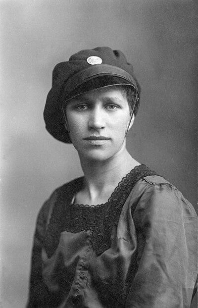Photograph of Toini Mäkelä