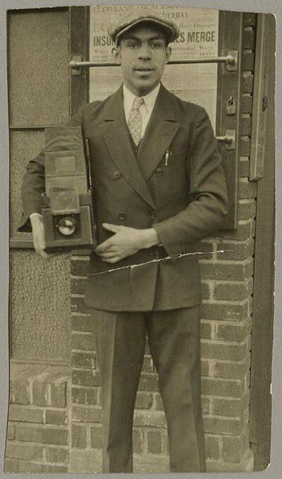Photograph of Paul Henderson