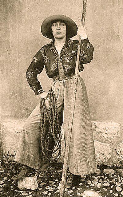 Photograph of Henriette Dibon