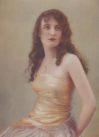 Photograph of Agnès Souret