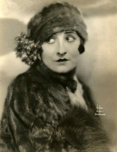 Photograph of Diana Miller