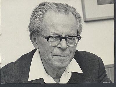 Photograph of Zvi Lurie