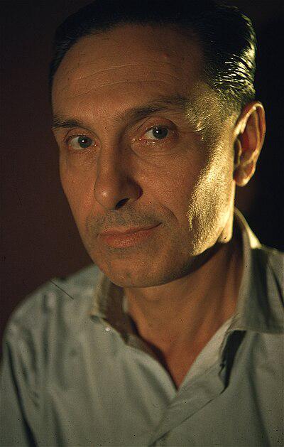 Photograph of Alexis Hinsberger